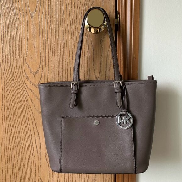 Michael Kors Handbags - Michael Kors Jet Set Medium Purse Tote